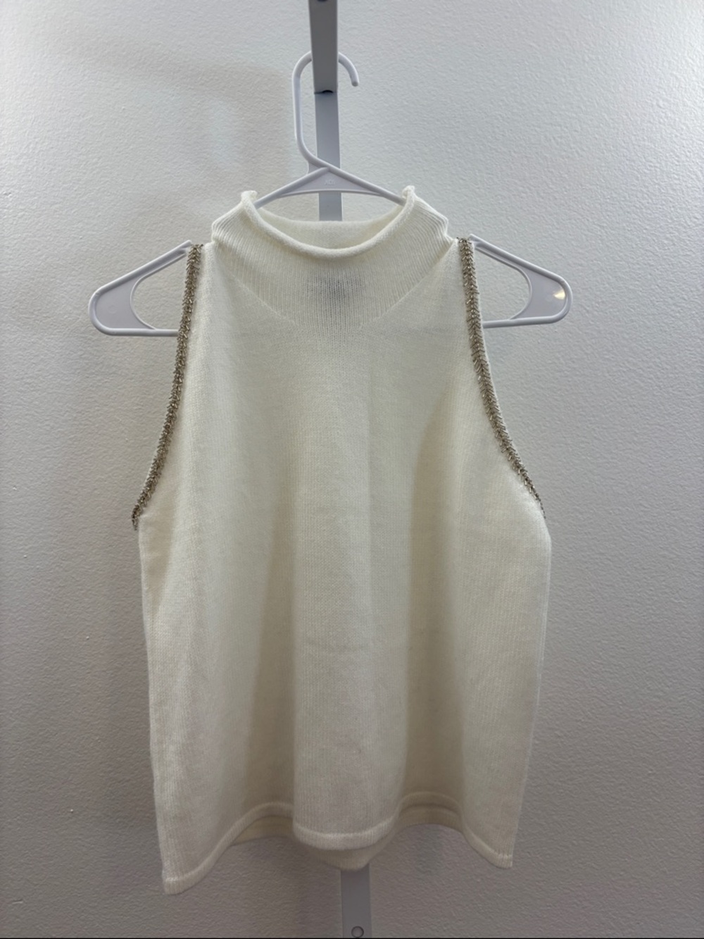 Drew Women’s Nixie Sleveless Trim Top Size Large NWOT
